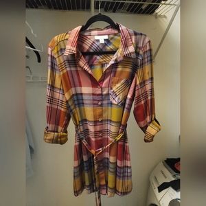 Button up shirt with waist band